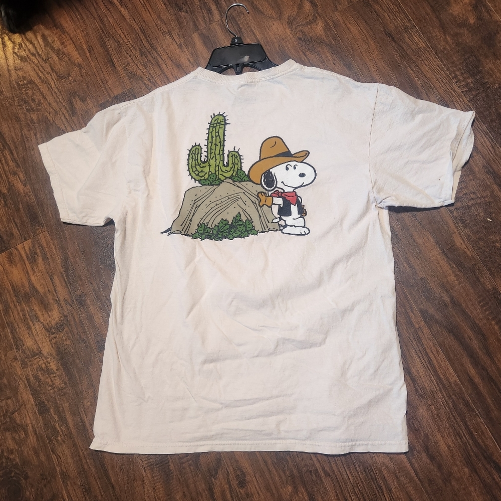 Peanuts T-Shirt with Snoopy and Cactus Design Cowboy Wild Wild Wesf Large